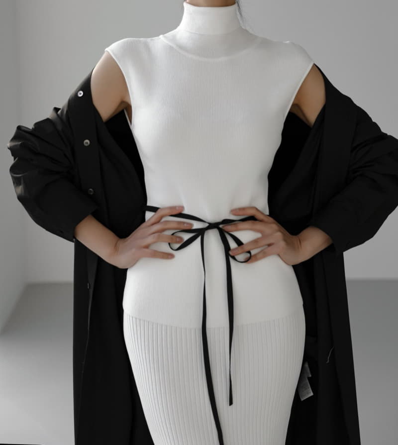 Paper Moon - Korean Women Fashion - #womensfashion - Turtleneck Ribbed Sleeveless Knit Top - 4