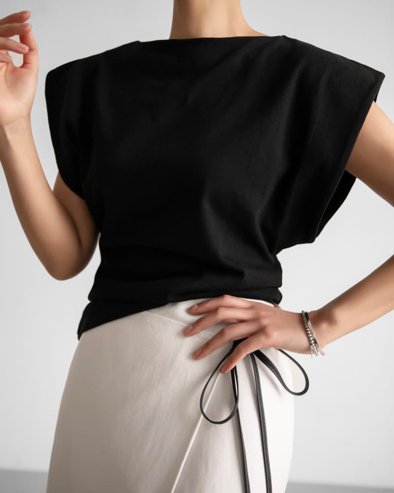 Paper Moon - Korean Women Fashion - #momslook - boatneck squared shoulder sleeveless top - 8