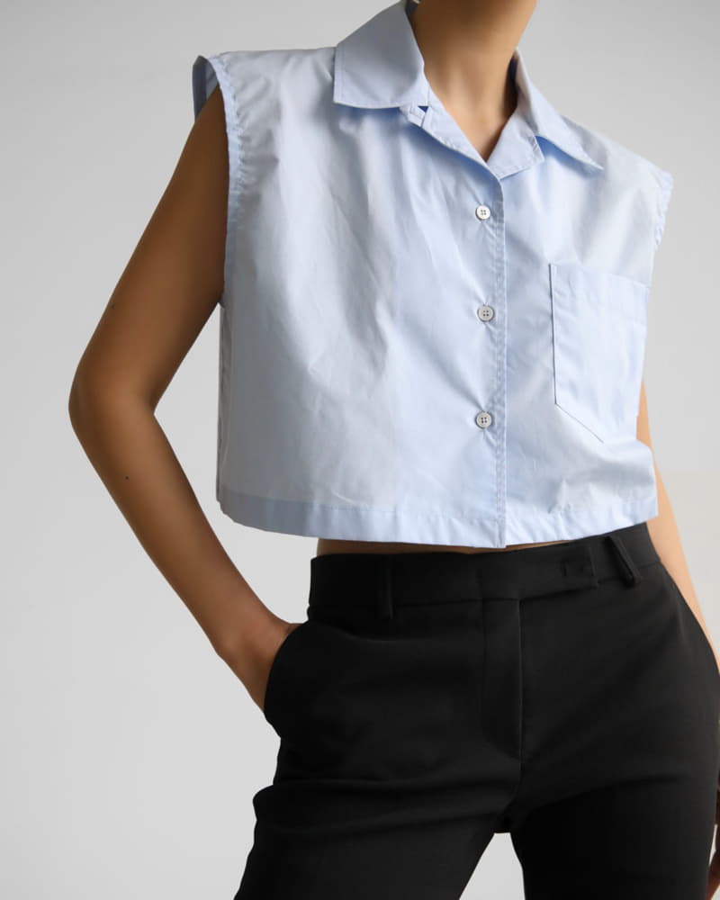 Paper Moon - Korean Women Fashion - #momslook - sleeveless cropped button down shirt - 10