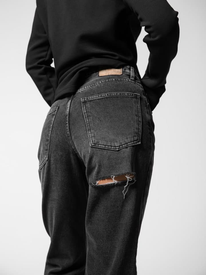 Paper Moon - Korean Women Fashion - #thelittlethings - Back Split Detail Washed Black Straight Jeans
