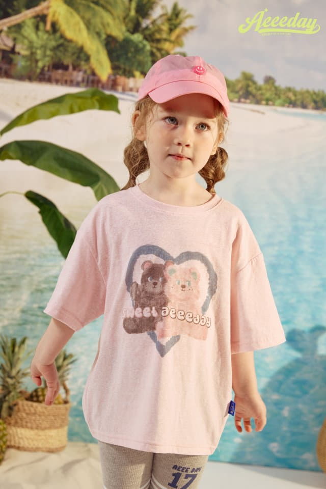 Aeeeday - Korean Children Fashion - #stylishchildhood - Heart Bear Tee - 6