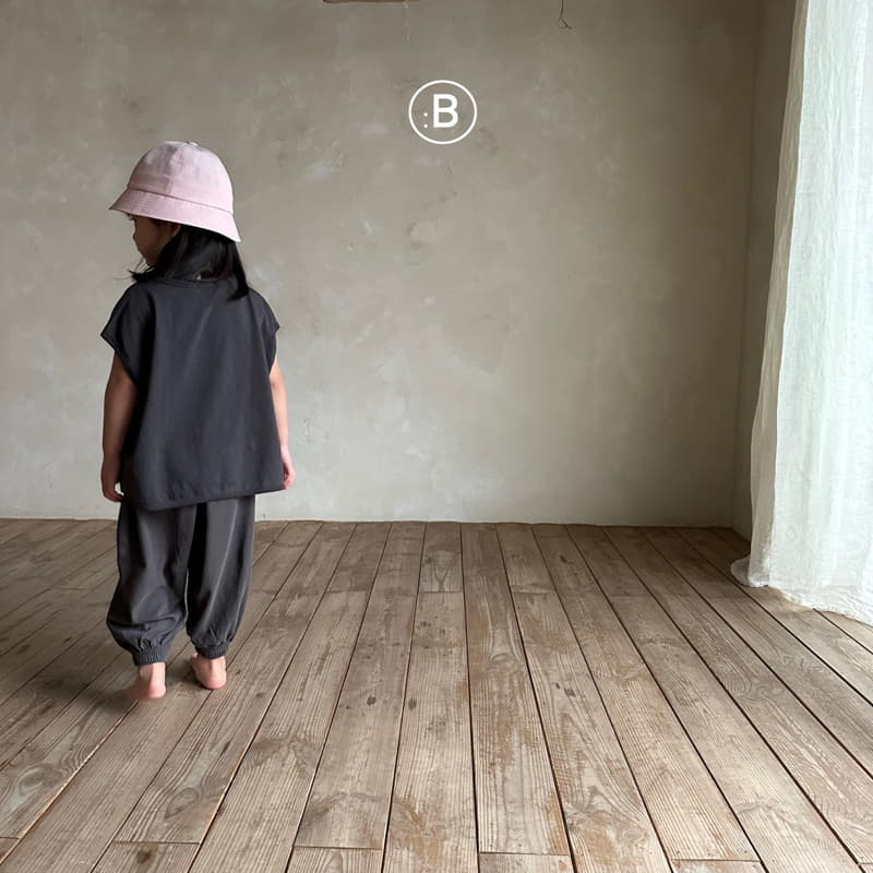 Bella Bambina - Korean Children Fashion - #fashionkids - Run Piping Sleeveless Tee - 10