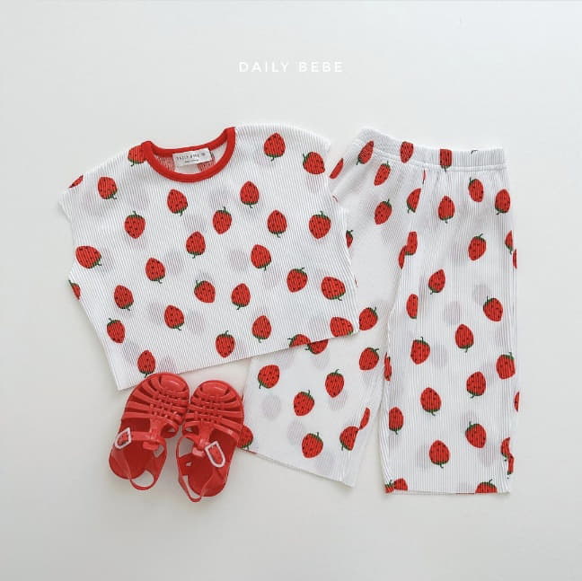 Daily Bebe - Korean Children Fashion - #Kfashion4kids - Pattern Pleats Top Bottomn Set