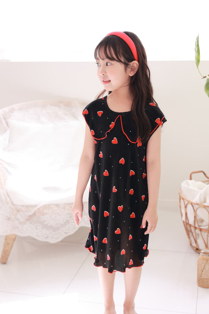 Dalla - Korean Children Fashion - #toddlerclothing - Heart Pleats One-piece - 3