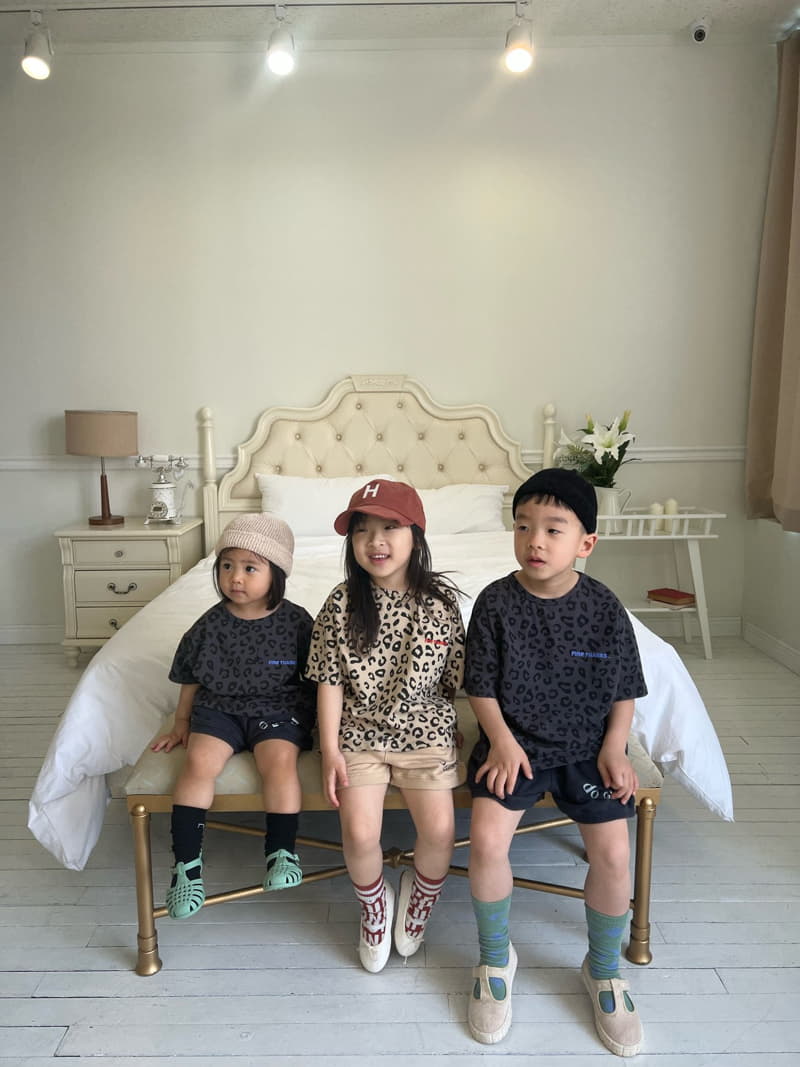 Fine-Studio - Korean Children Fashion - #discoveringself - Hoho Tee