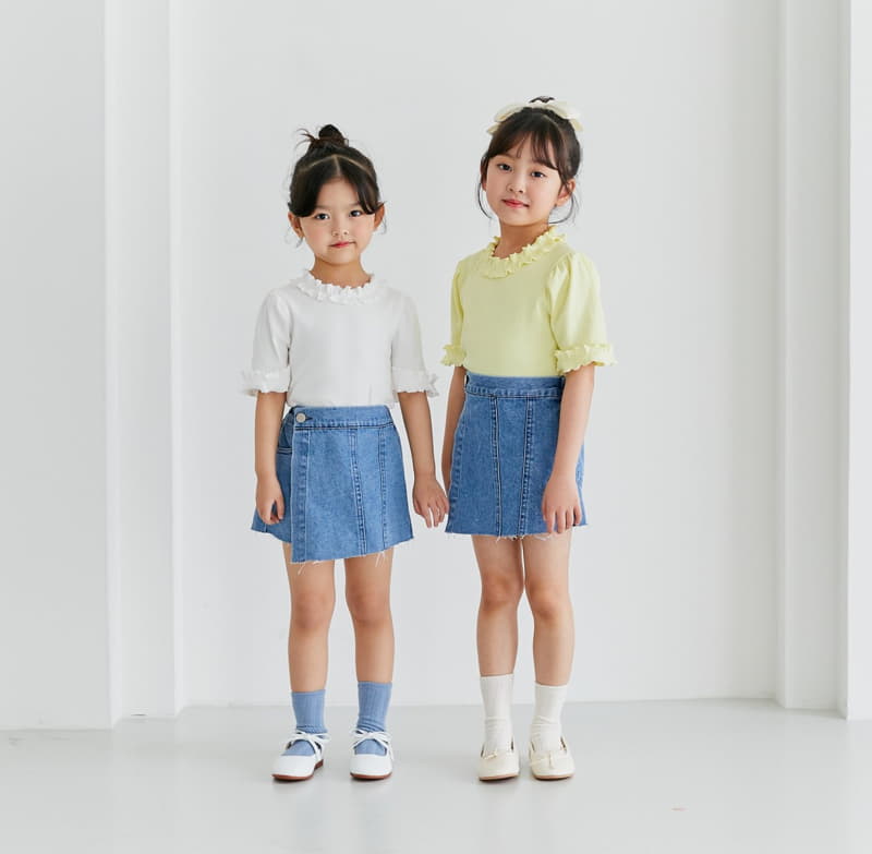 Ggomare - Korean Children Fashion - #kidsshorts - Frill Round Tee - 12