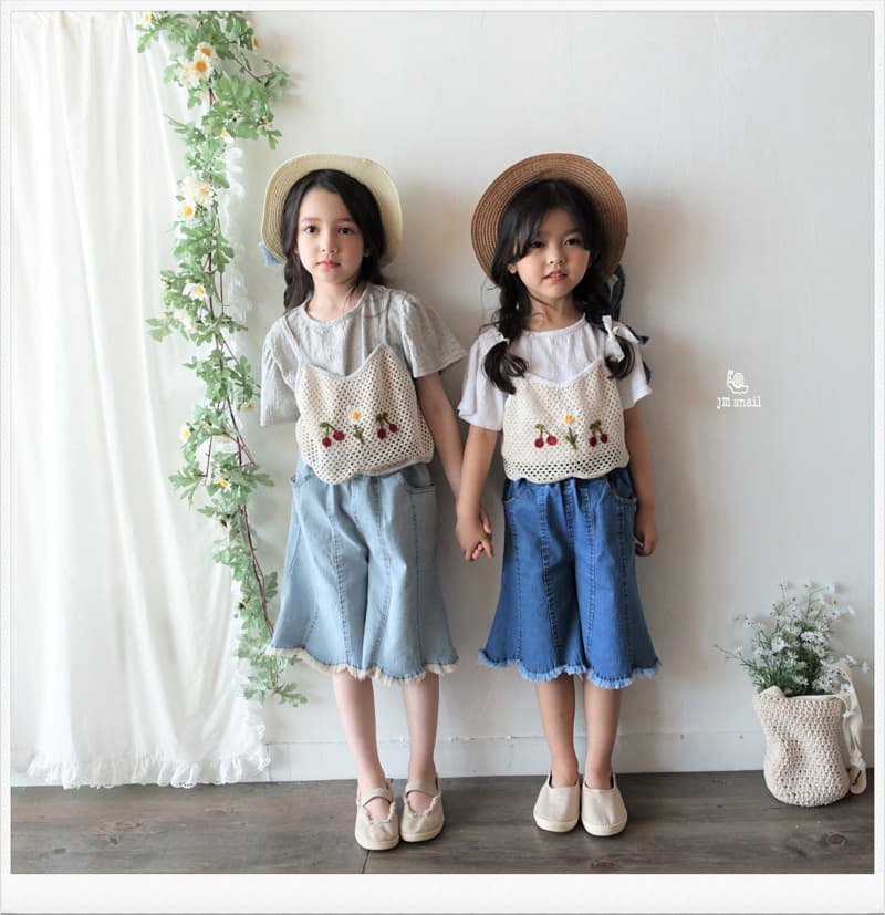 JM Snail - Korean Children Fashion - #kidsshorts - Cherry Handle Vest - 2