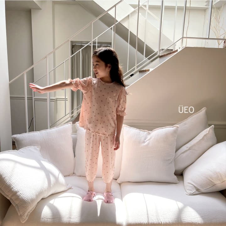 U Eo - Korean Children Fashion - #stylishchildhood - Cherry Pleats Top Bottom Set - 4