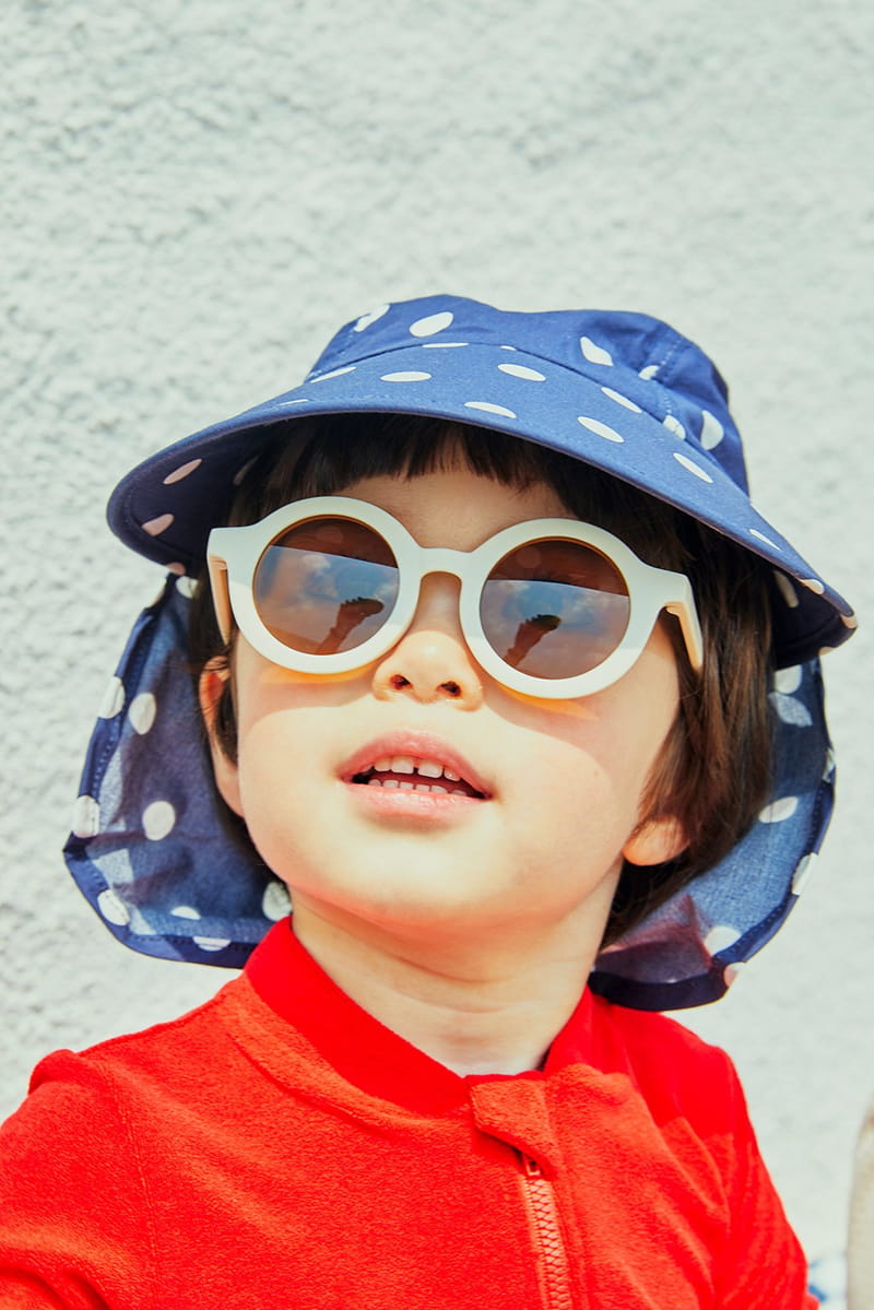 A-Market - Korean Children Fashion - #minifashionista - Dot Flip Cap - 2