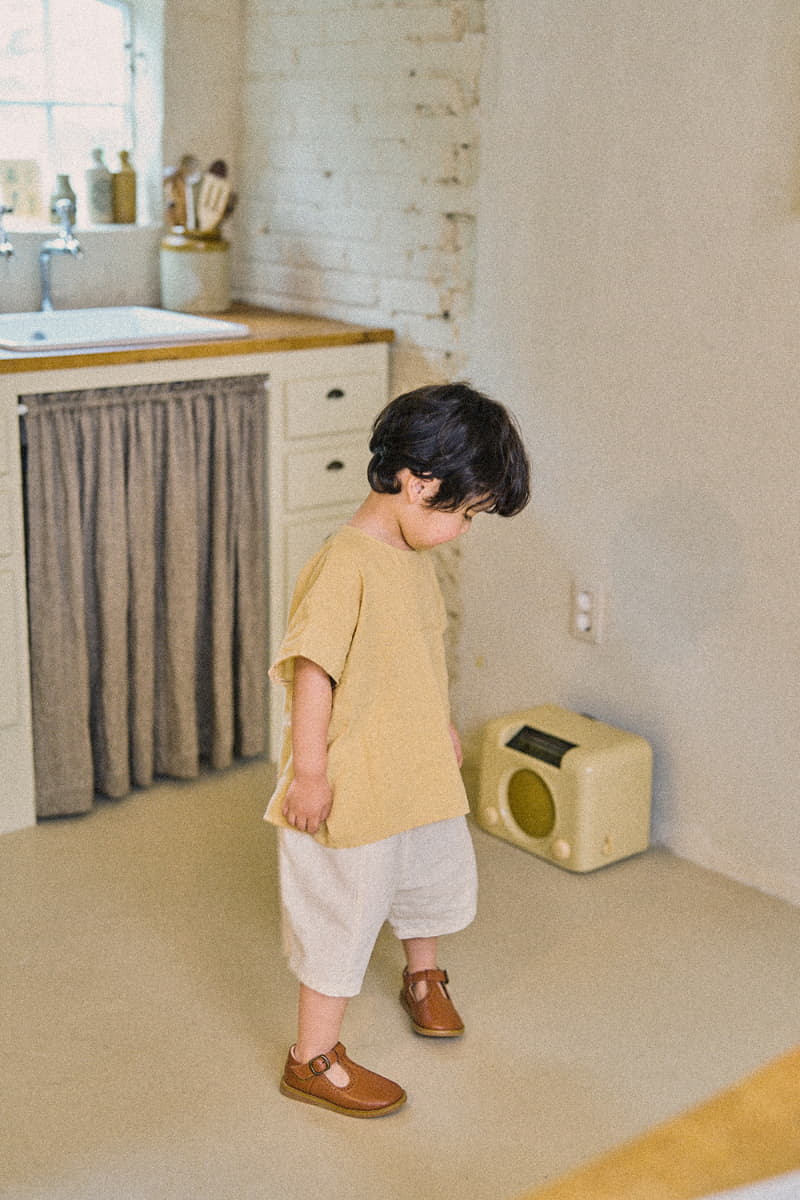 A-Market - Korean Children Fashion - #toddlerclothing - Cap Sleeves Linen Blouse - 2