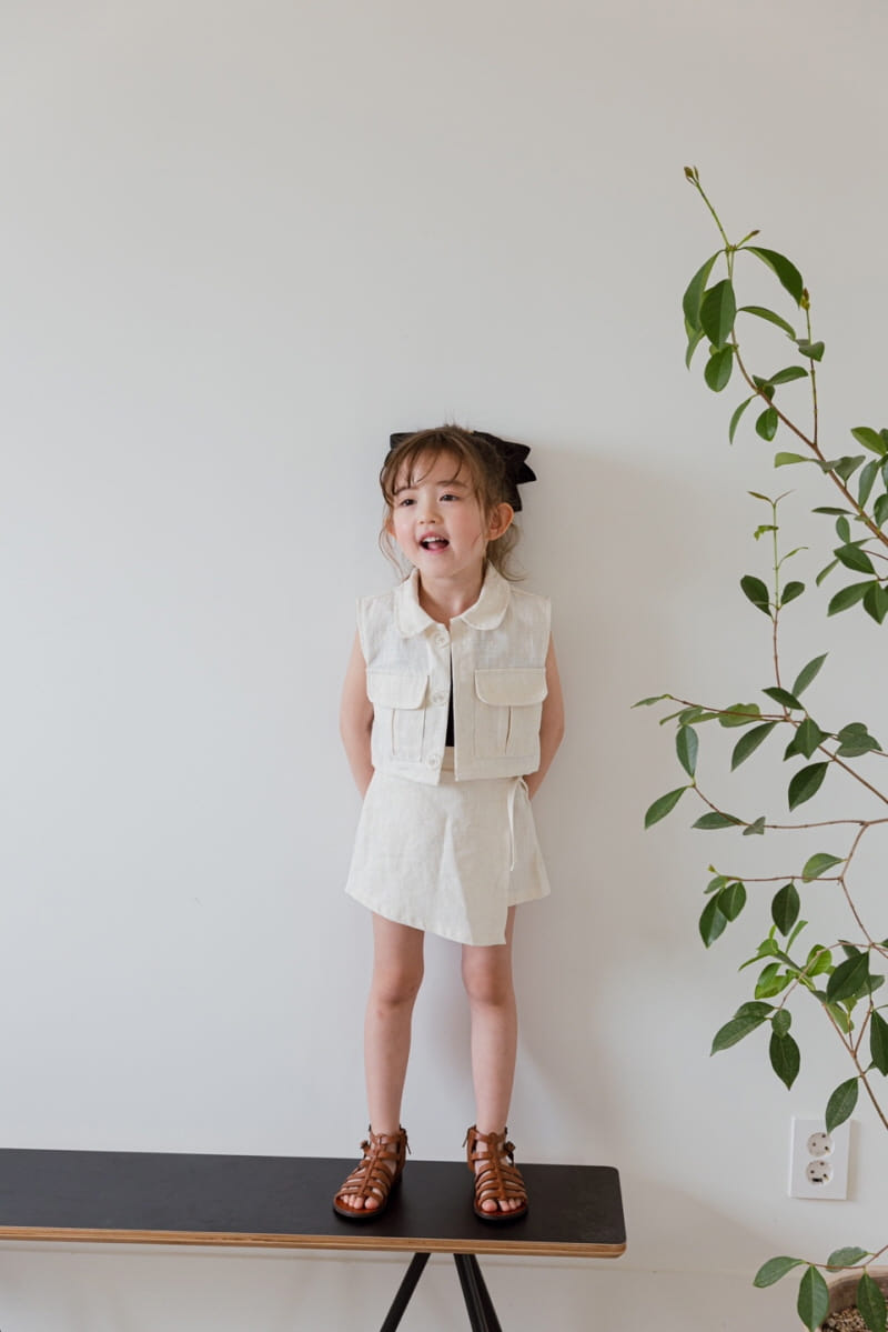 Berry Berry - Korean Children Fashion - #littlefashionista - Linen VESt - 9