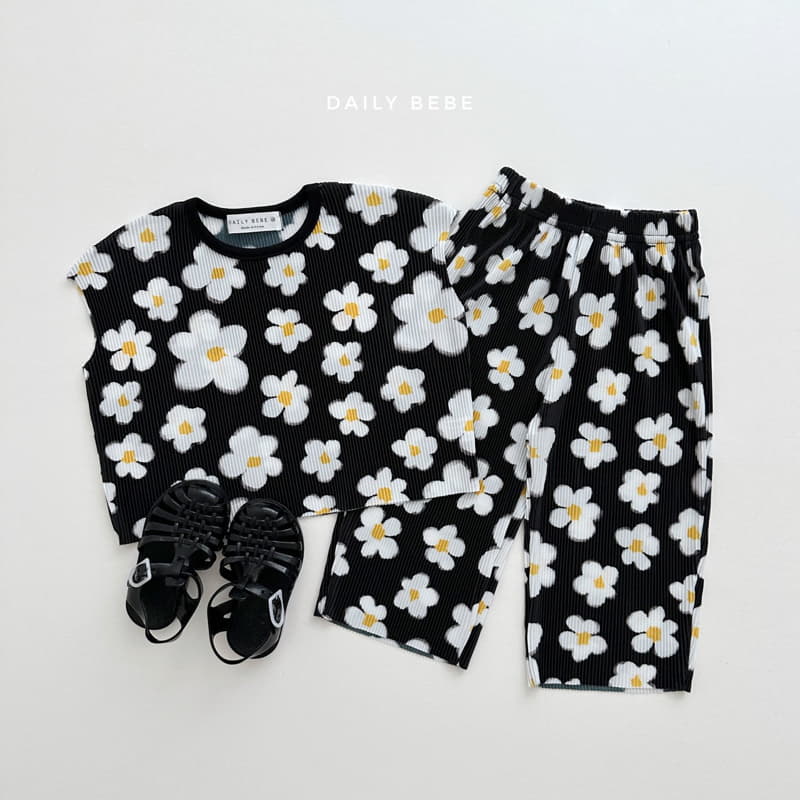 Daily Bebe - Korean Children Fashion - #kidsshorts - Pattern Pleats Top Bottom Set - 5