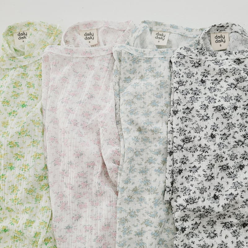 Daily Daily - Korean Children Fashion - #designkidswear - Flower Pleats Top Bottom Set - 10