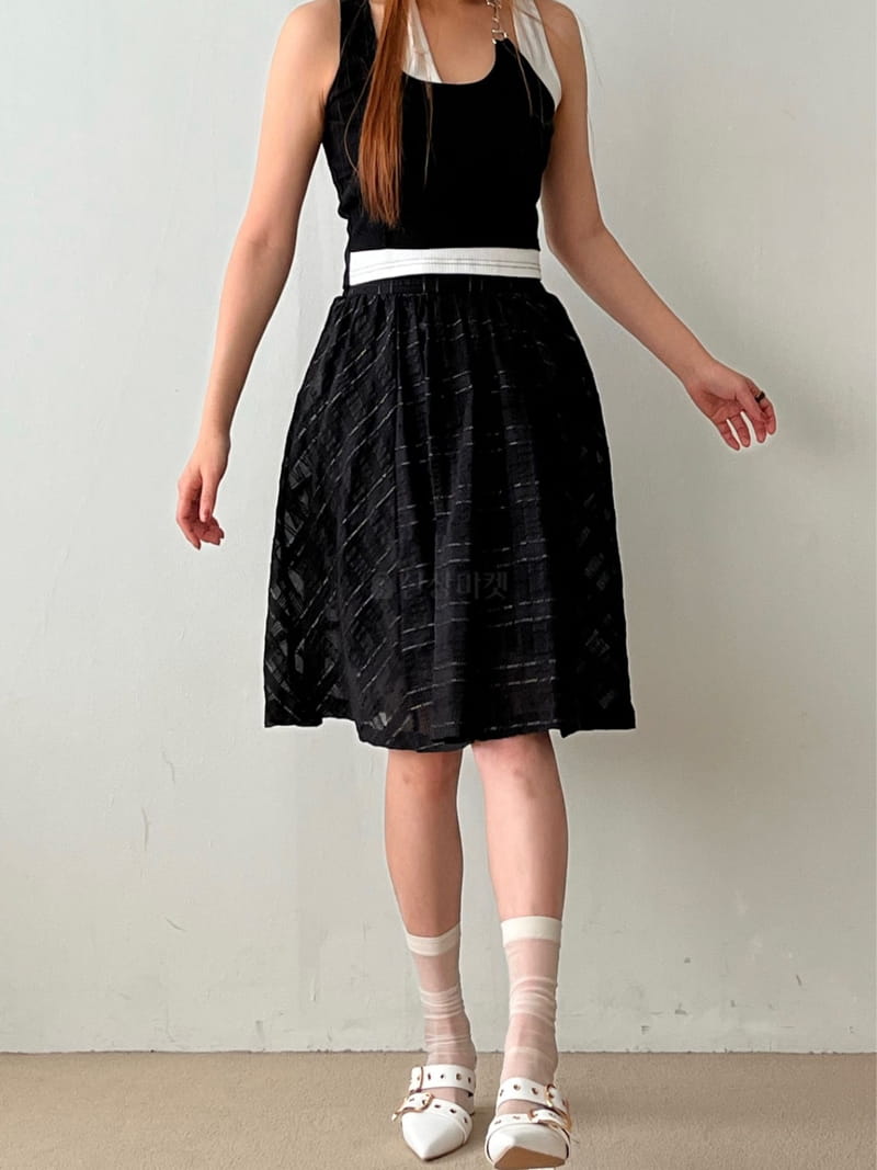 Flipar - Korean Women Fashion - #womensfashion - Check Balloon Skirt - 8