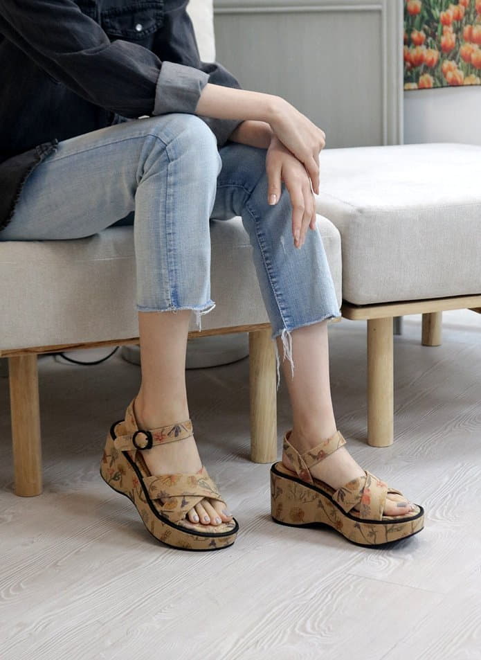 Golden Shoe - Korean Women Fashion - #momslook - se1880 Sandals - 2