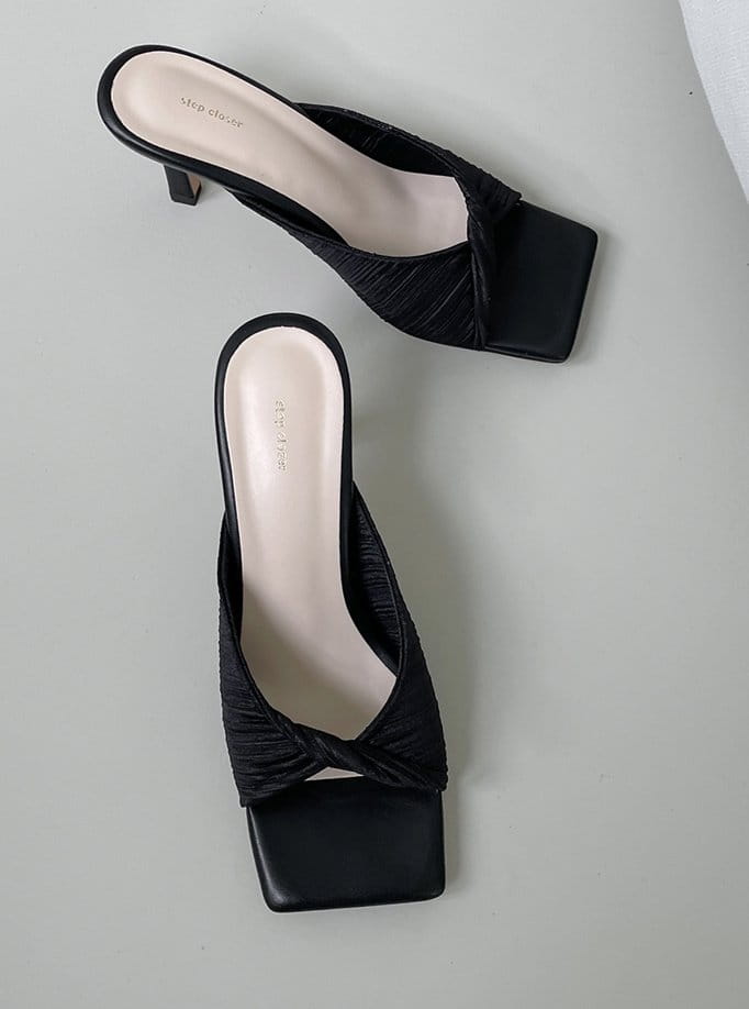 Golden Shoe - Korean Women Fashion - #momslook - st2527 Slippers - 5