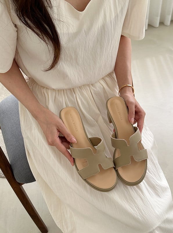 Golden Shoe - Korean Women Fashion - #momslook - min5802 Slippers - 6