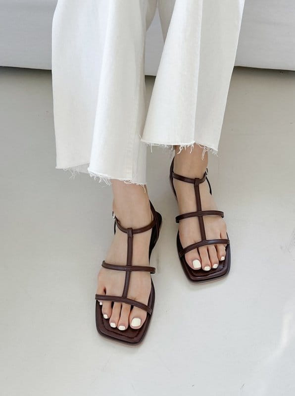 Golden Shoe - Korean Women Fashion - #romanticstyle - ka5422 Sandals