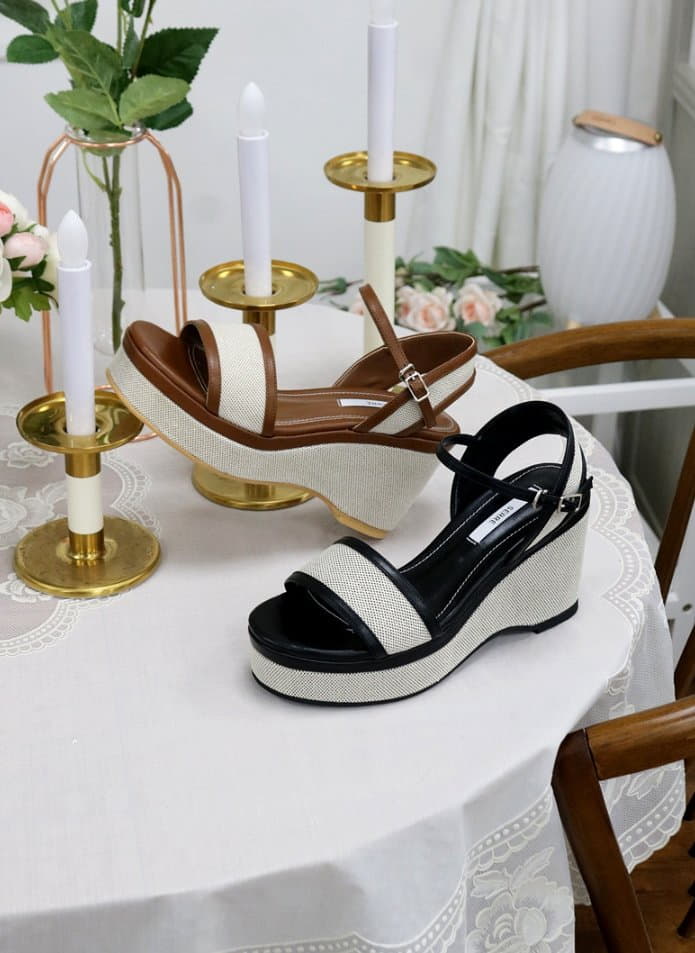 Golden Shoe - Korean Women Fashion - #thelittlethings - se1883 Sandals