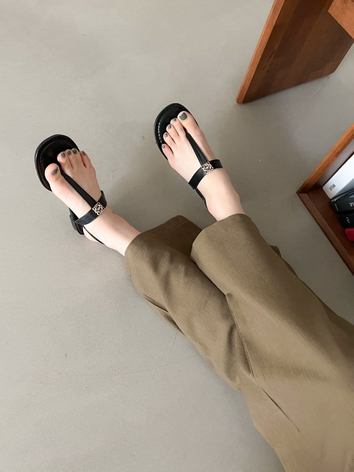 Golden Shoe - Korean Women Fashion - #womensfashion - j3264 Sandals - 7