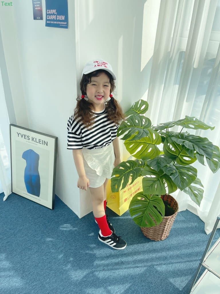 Honeybee - Korean Children Fashion - #kidsshorts - Stripes Heart Embrodiery Tee - 12