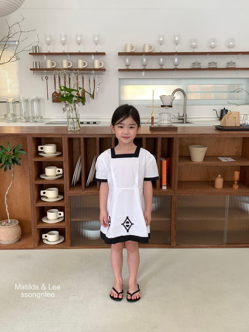 Matilda & Lee - Korean Children Fashion - #magicofchildhood - Embrodiery One-piece - 4