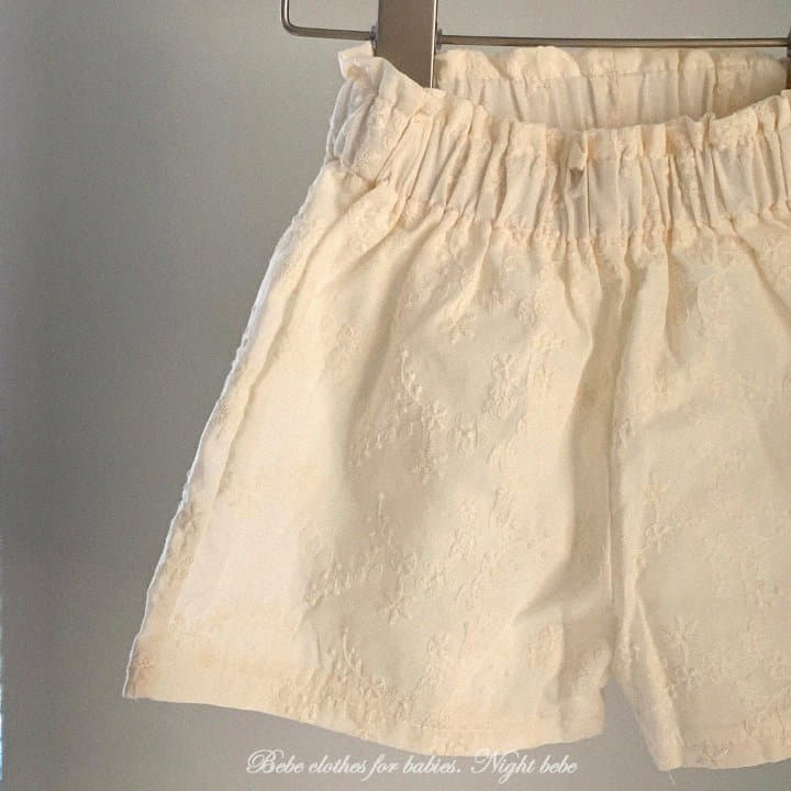 Night Bebe - Korean Baby Fashion - #babyclothing - Flower Embroidery Shorts - 10