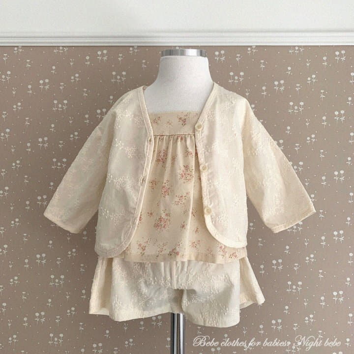 Night Bebe - Korean Baby Fashion - #babyoutfit - Flower Embroidery Shorts - 2