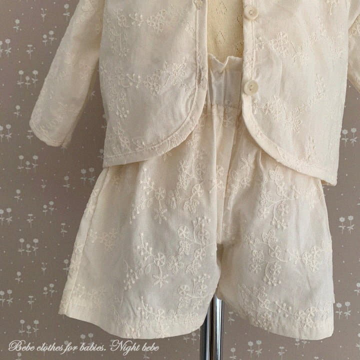 Night Bebe - Korean Baby Fashion - #babyoutfit - Flower Embroidery Shorts - 3