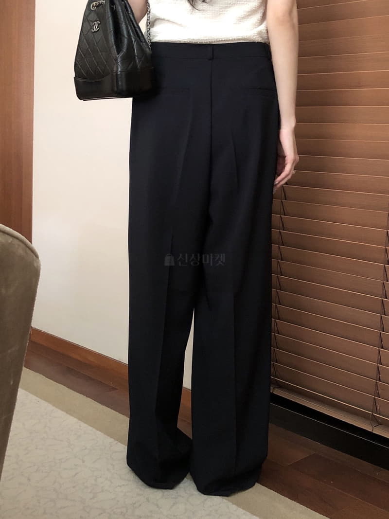 Overclassic - Korean Women Fashion - #momslook - Classic Half Pants - 6