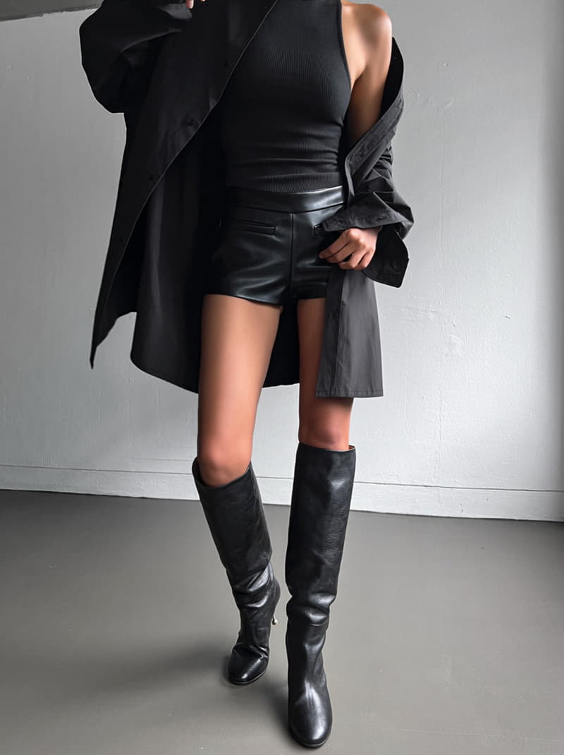 Paper Moon - Korean Women Fashion - #momslook - Leather Micro Shorts - 8