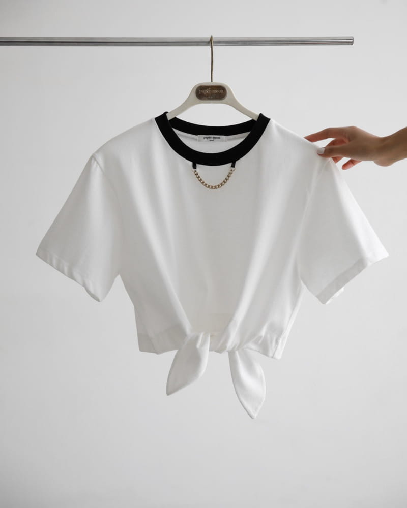 Paper Moon - Korean Women Fashion - #momslook - Chain Necklace Detail Knotted Detail Cropped Tee  - 5