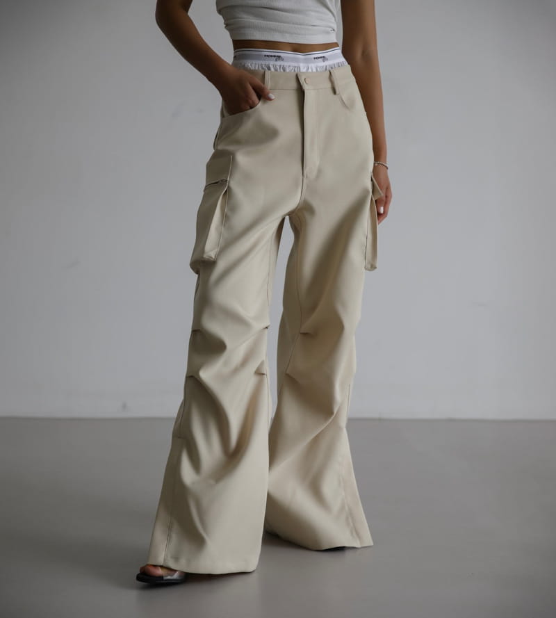 Paper Moon - Korean Women Fashion - #pursuepretty - LUX Heavy Texture Wide Cargo Trousers - 2