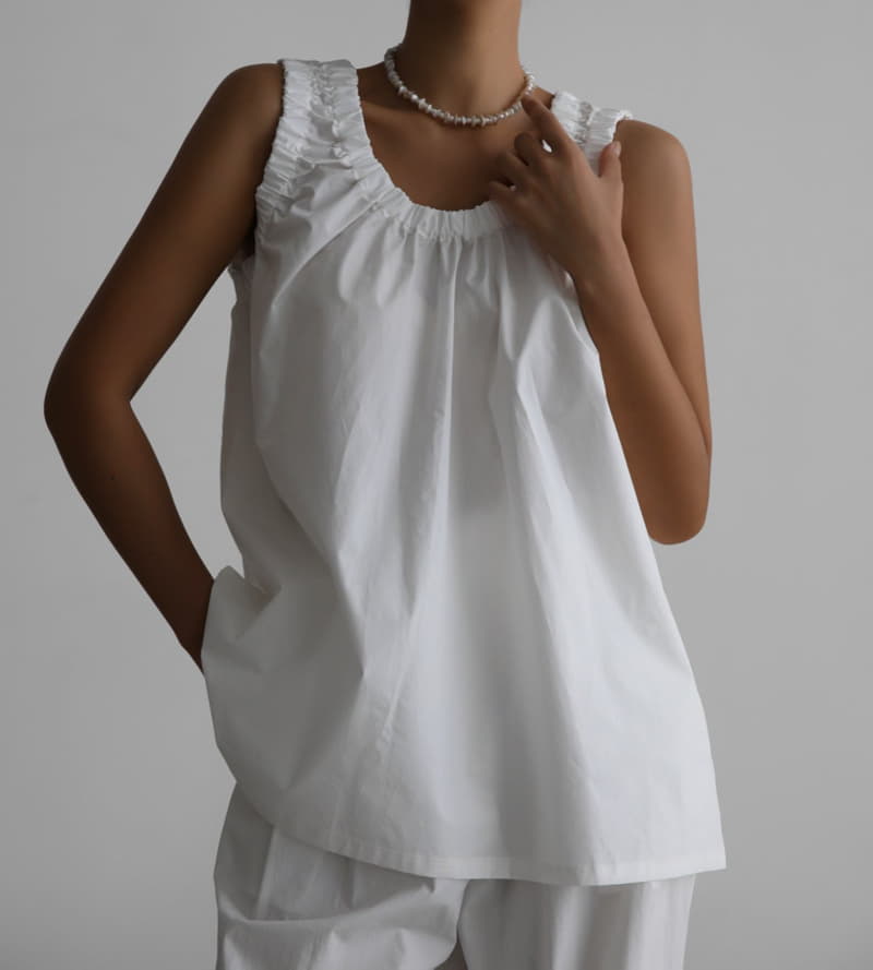 Paper Moon - Korean Women Fashion - #womensfashion - Banded Shirring Sleeveless Blouse - 5