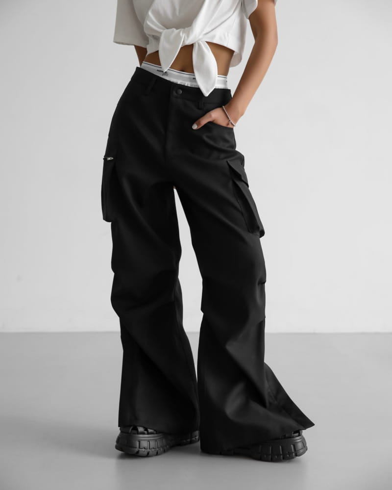 Paper Moon - Korean Women Fashion - #womensfashion - LUX Heavy Texture Wide Cargo Trousers - 9