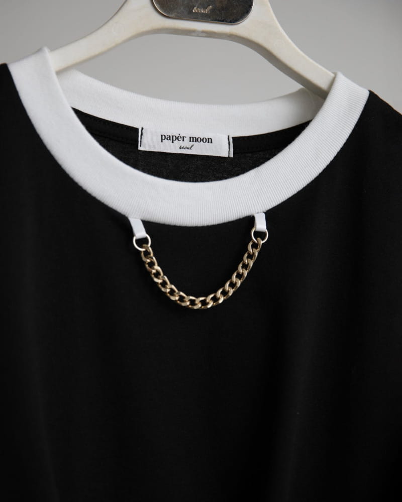 Paper Moon - Korean Women Fashion - #womensfashion - Chain Necklace Detail Knotted Detail Cropped Tee  - 12