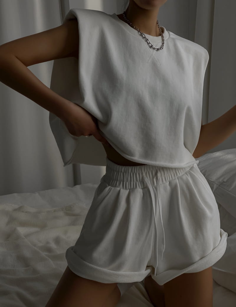 Paper Moon - Korean Women Fashion - #womensfashion - Two Tuck Detail Sweat Shorts
