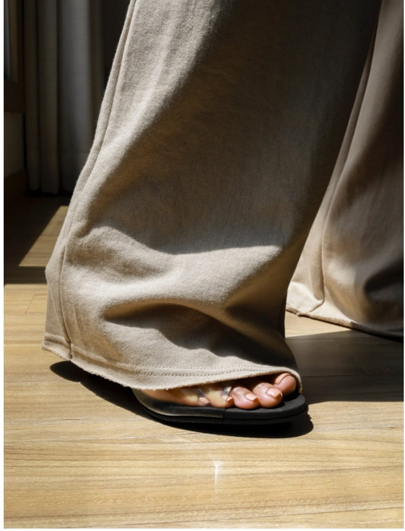 Paper Moon - Korean Women Fashion - #momslook - Cutted Detail Wide Sweat Trousers - 4