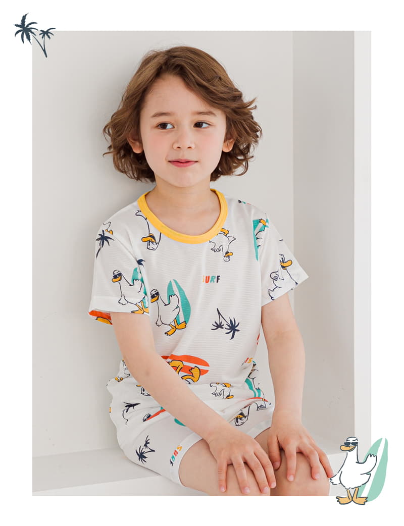 Ttasom - Korean Children Fashion - #childrensboutique - Surfing Goose Short Air Silver Easywear - 3