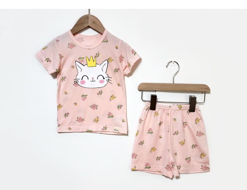 Ttasom - Korean Children Fashion - #designkidswear - Crown Cat Short Modal Easywear - 2