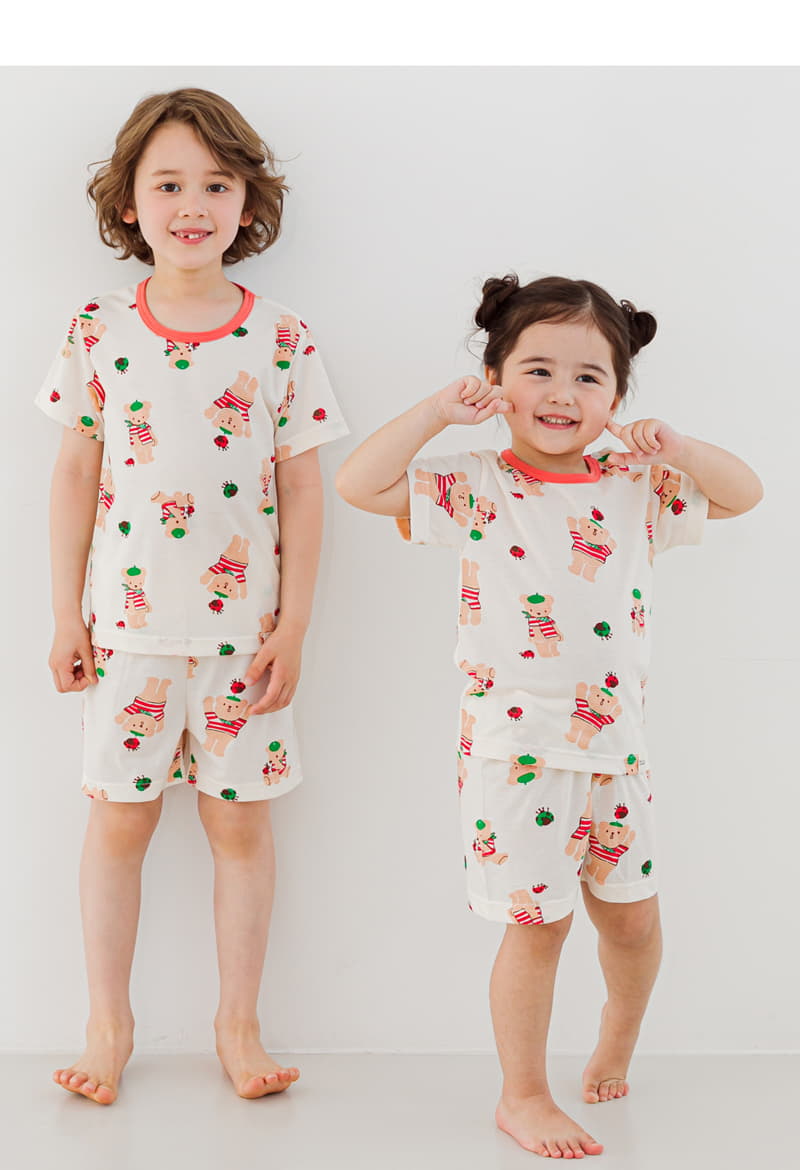 Ttasom - Korean Children Fashion - #designkidswear - Picnic Bear Short Air Silver Easywear - 4