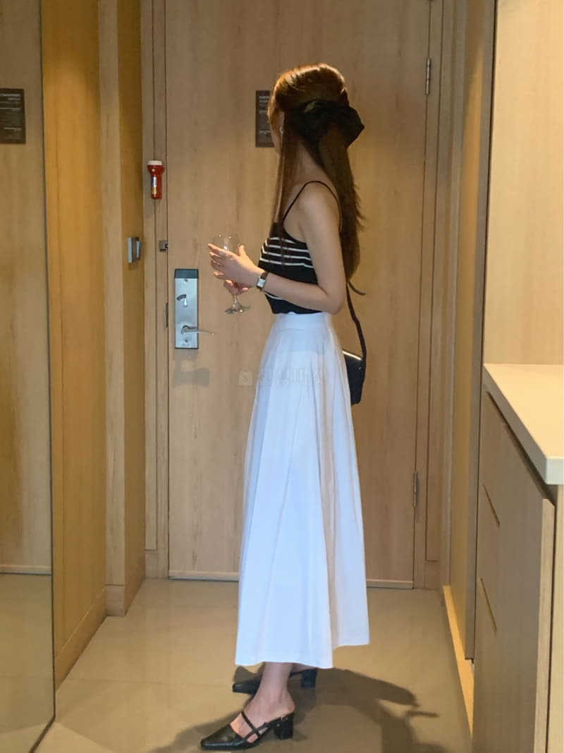 Vannuvo - Korean Women Fashion - #momslook - Linen Stripes Sleeveless Top Bottom Set - 6
