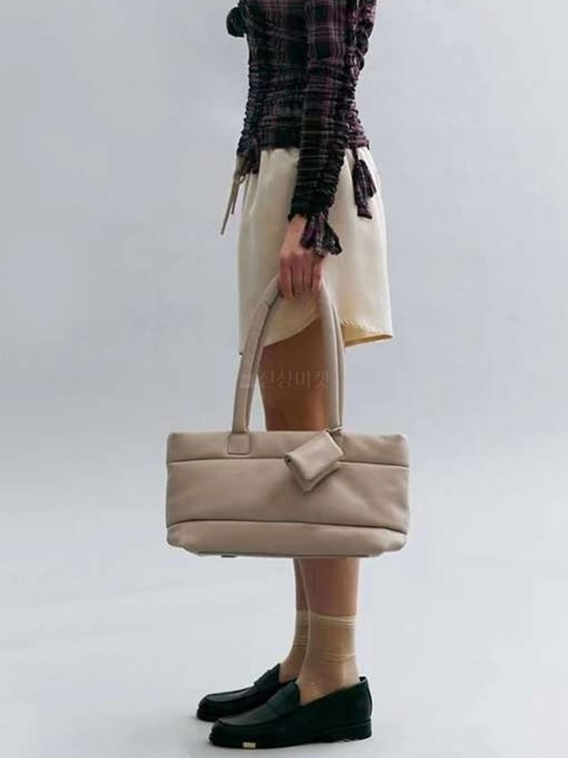 A In - Korean Women Fashion - #momslook - Kapella Padding Bag - 5