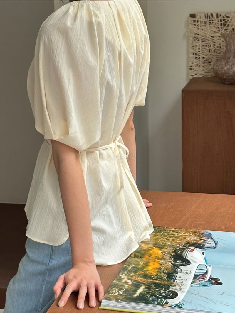 Anne Margaret - Korean Women Fashion - #momslook - Wrinkle Blouse - 4