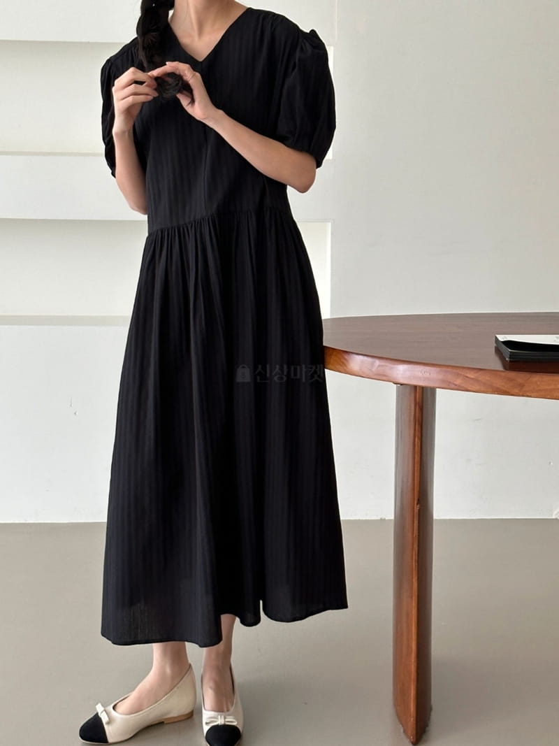 Anne Margaret - Korean Women Fashion - #vintagekidsstyle - Lisa V One-piece - 5