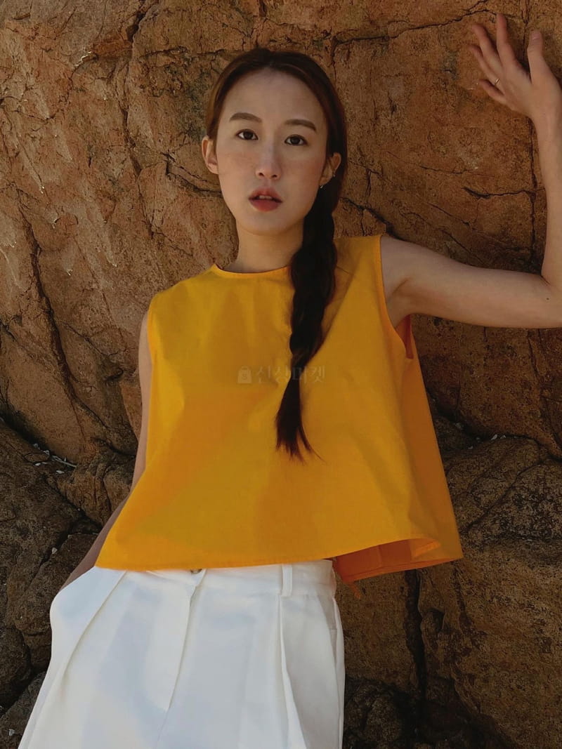 Baie Oud - Korean Women Fashion - #womensfashion - Back Ribbon Blouse - 4