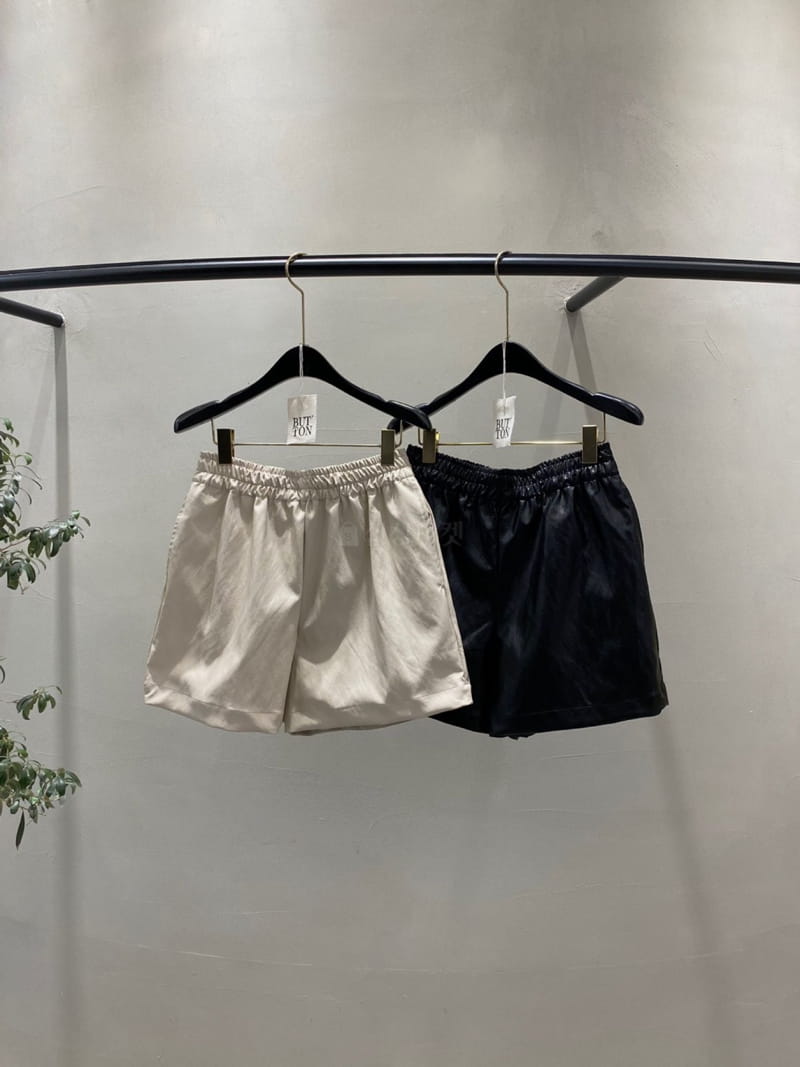 Boutique Seoul - Korean Women Fashion - #womensfashion - Leather Shorts - 6