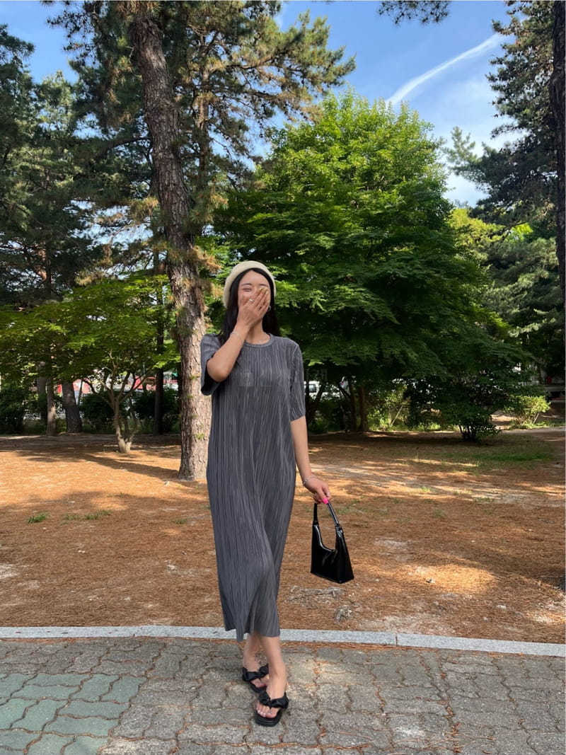 Breeze - Korean Women Fashion - #momslook - Short Sleeves Wrinkle One-piece - 12
