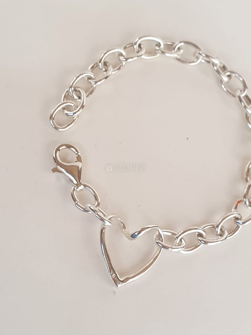 Cabinet - Korean Women Fashion - #momslook - Silver (Silver) Heart  Bracelet - 2