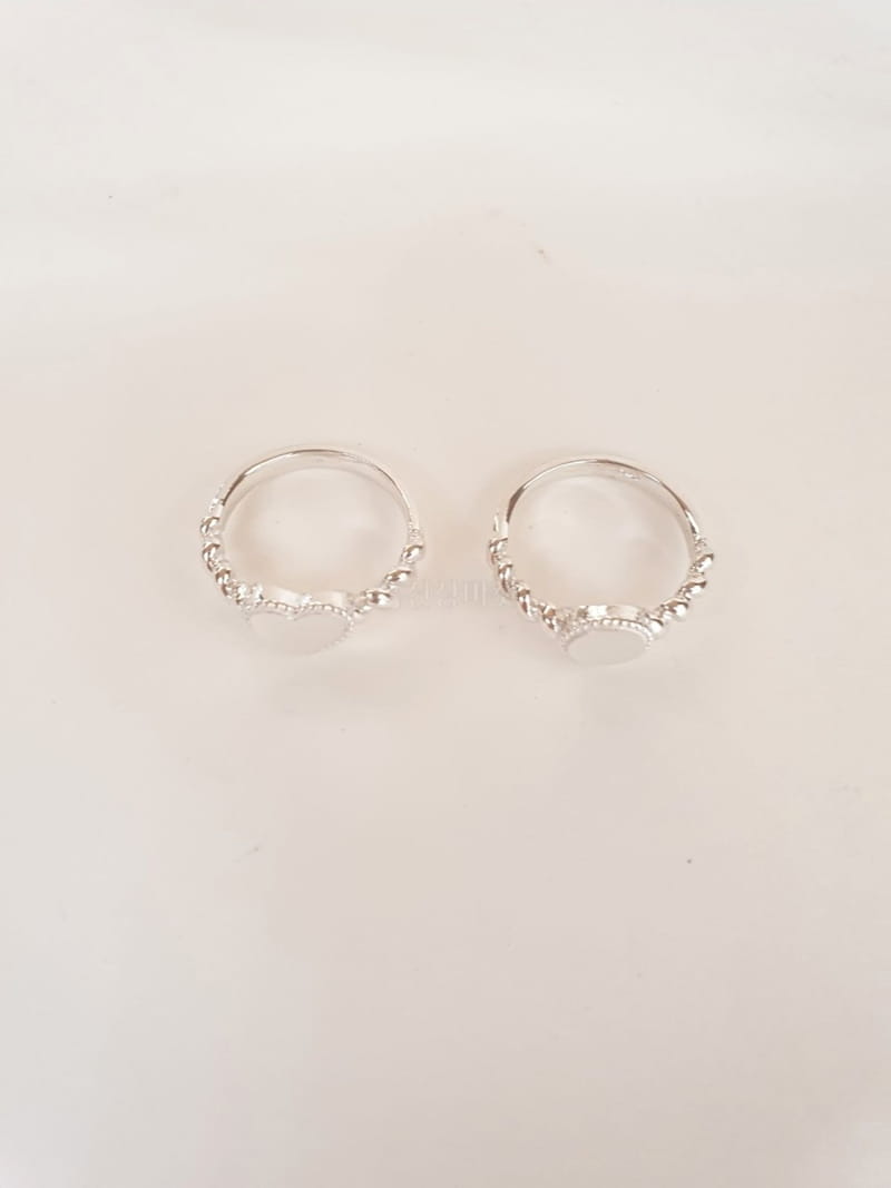 Cabinet - Korean Women Fashion - #momslook - Silver (Silver circle) Half Twist Ring